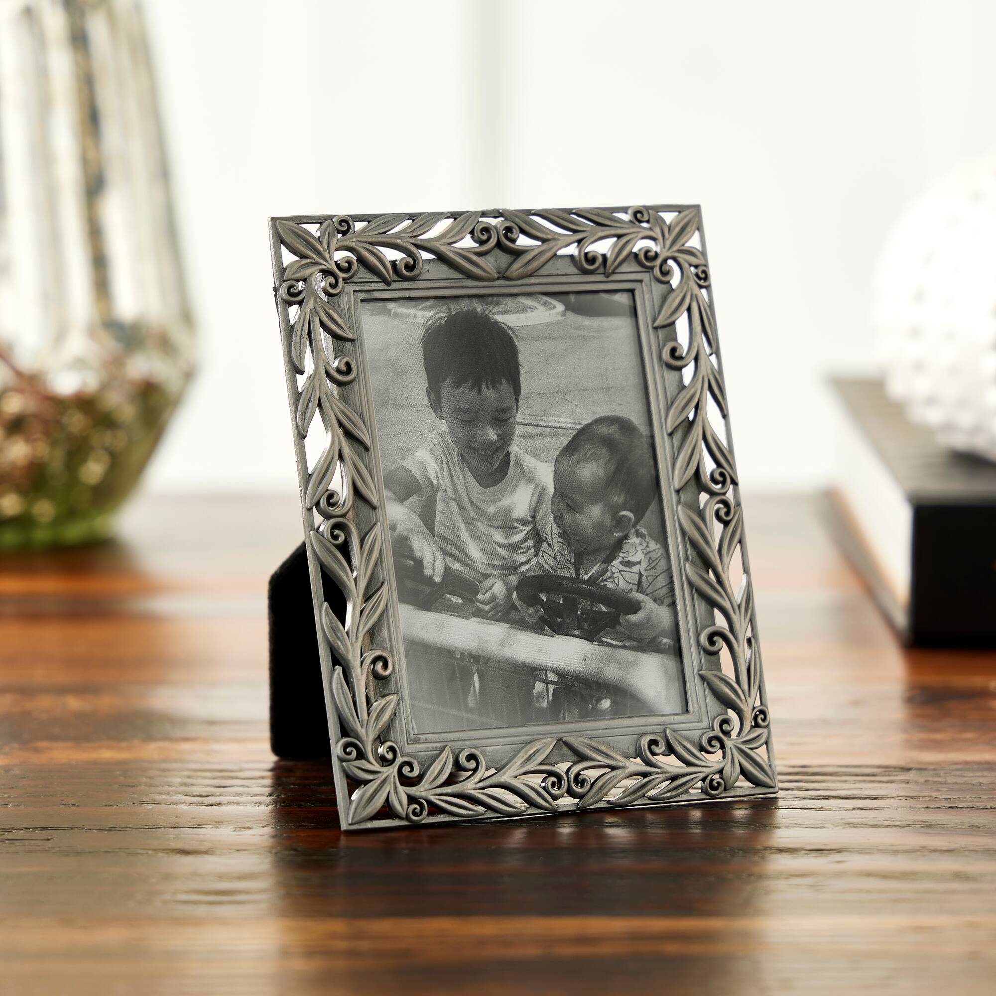 Pewter Mini Frame with Leaves by Studio Décor®